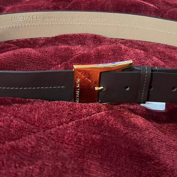 Michael Kors Women\'s Genuine Leather Logo Belt main image 5